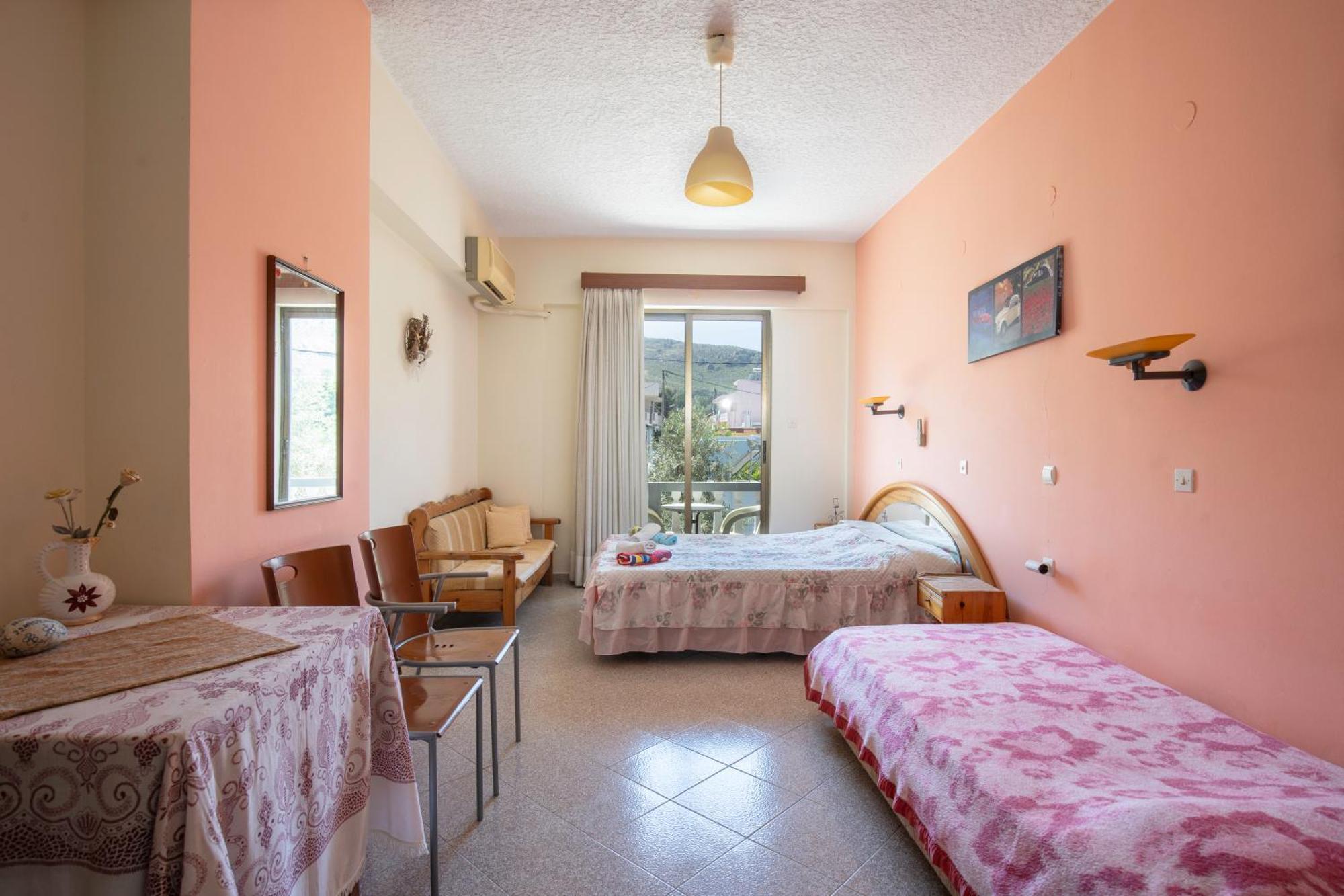 Cozy Archangelos Apartments With Private Parking Exterior foto